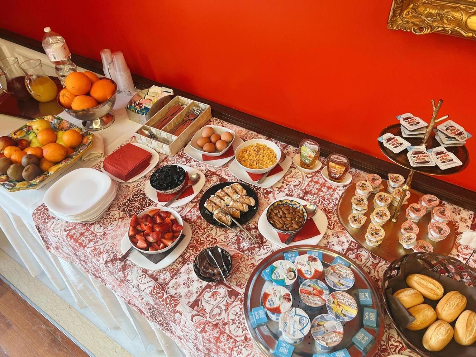 La Chicca Palace Hotel Милацо Екстериор снимка